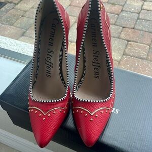EUC Carmen Steffens Brazil red, leather, gold, studded pointed heels size 8–8.5